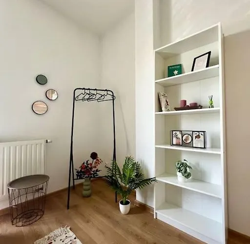 Apartstars Powstancow #17