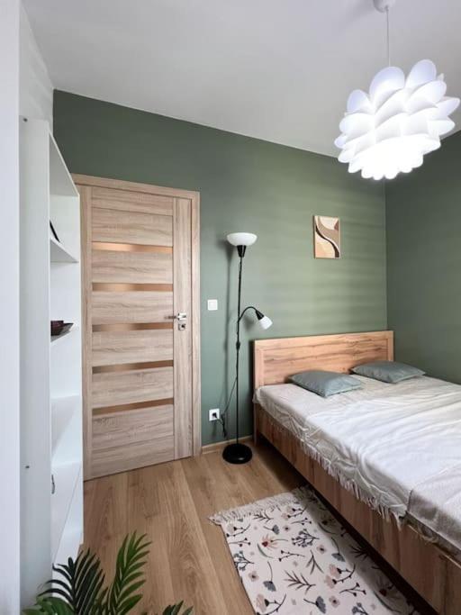 Apartstars Powstancow #17